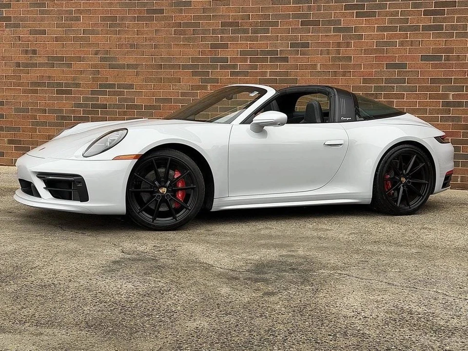 2024 Porsche 992 Targa 4 & 4S - Image 2 of 5