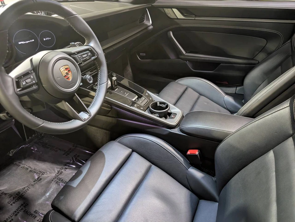 2024 Porsche 992 Targa 4 & 4S - Image 5 of 5