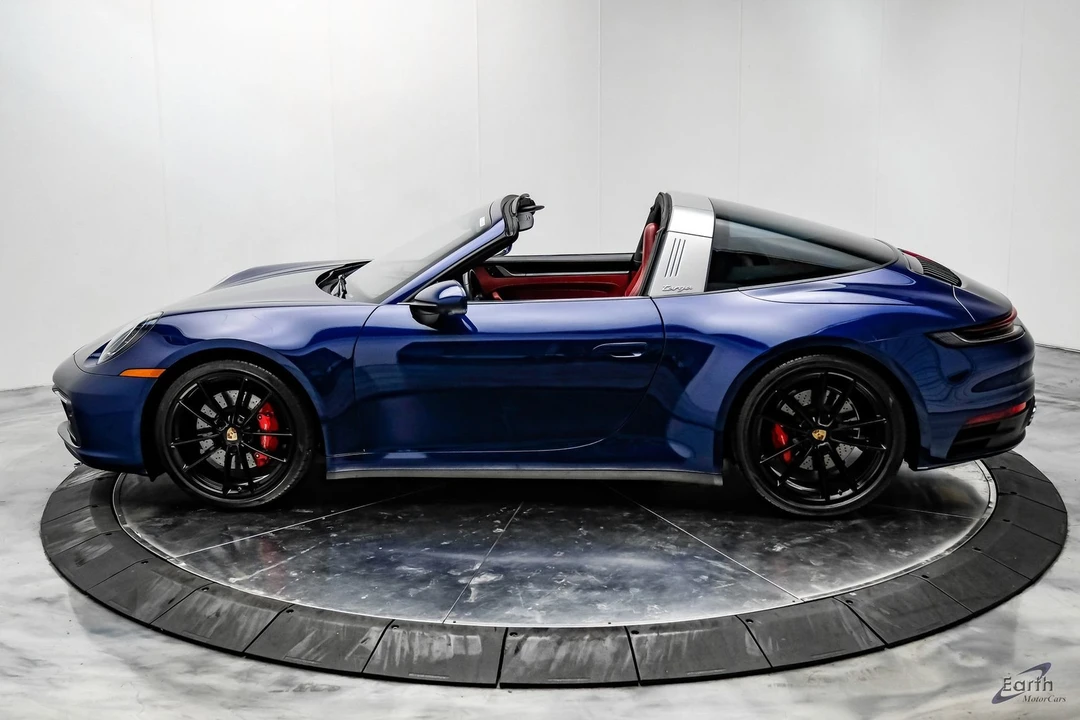 2024 Porsche 992 Targa 4 & 4S - Image 7 of 12