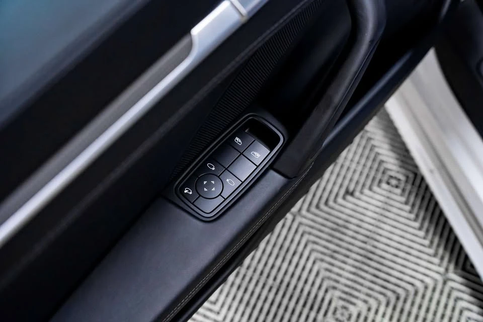 2024 Porsche 992 Targa 4 & 4S - Image 16 of 20