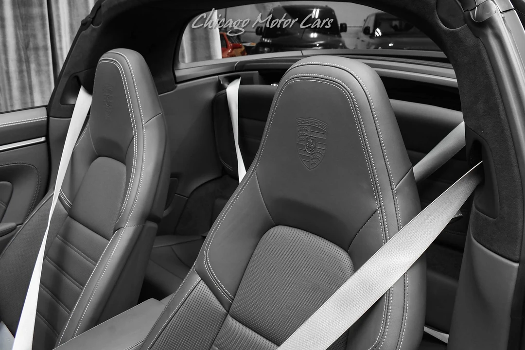 2024 Porsche 992 Targa 4 & 4S - Image 23 of 31