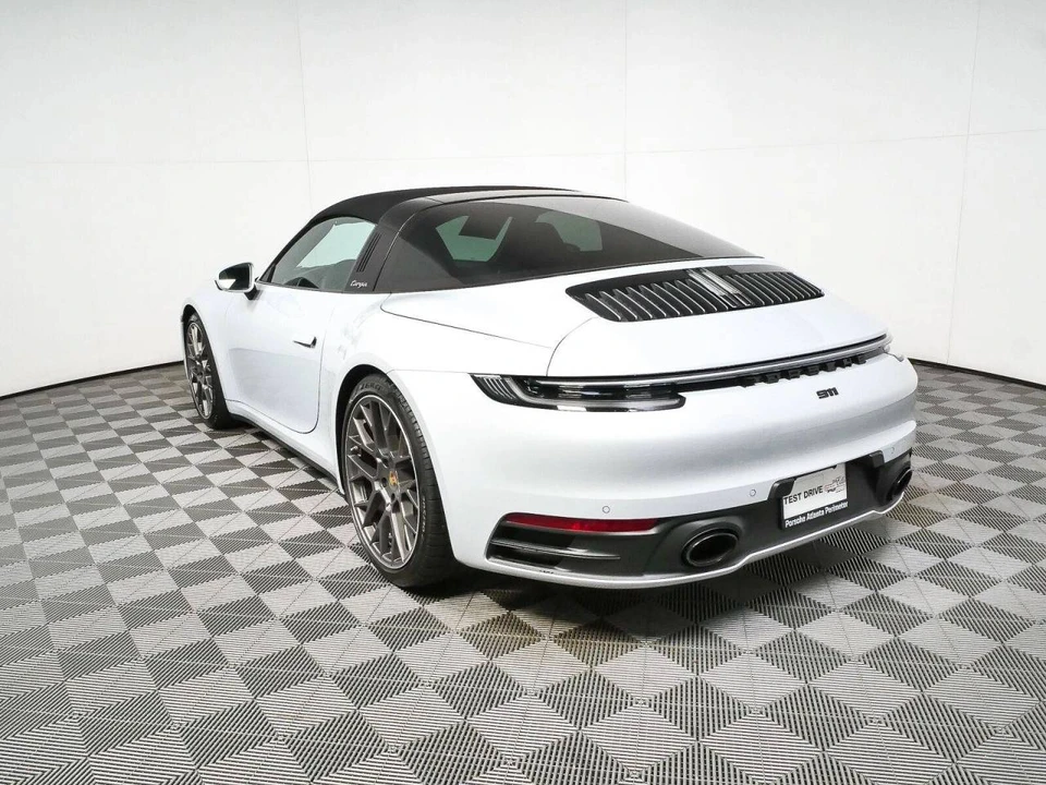 2024 Porsche 992 Targa 4 & 4S - Image 3 of 4