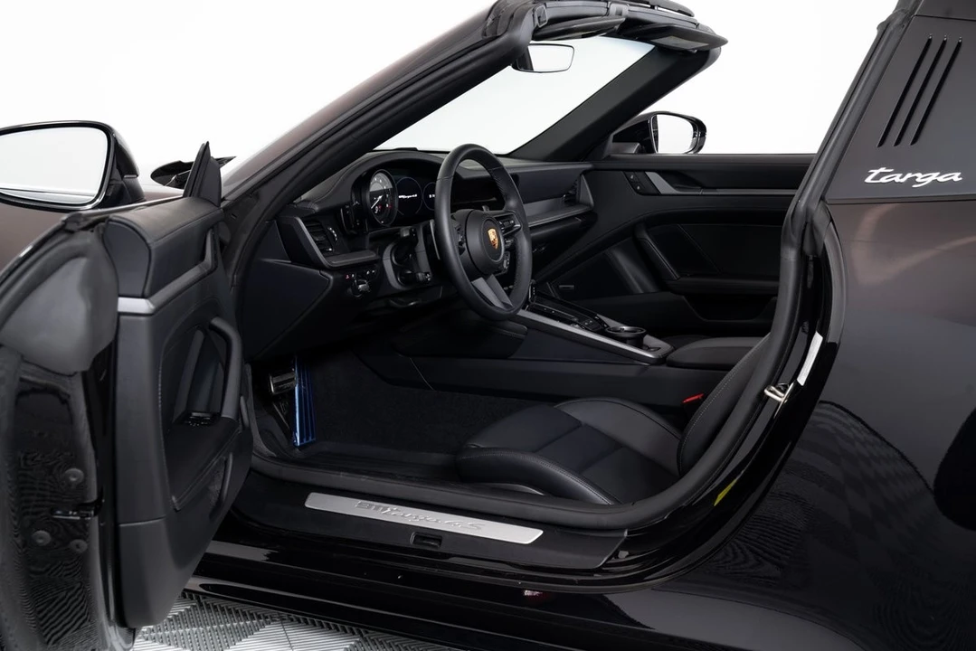 2024 Porsche 992 Targa 4 & 4S - Image 14 of 21