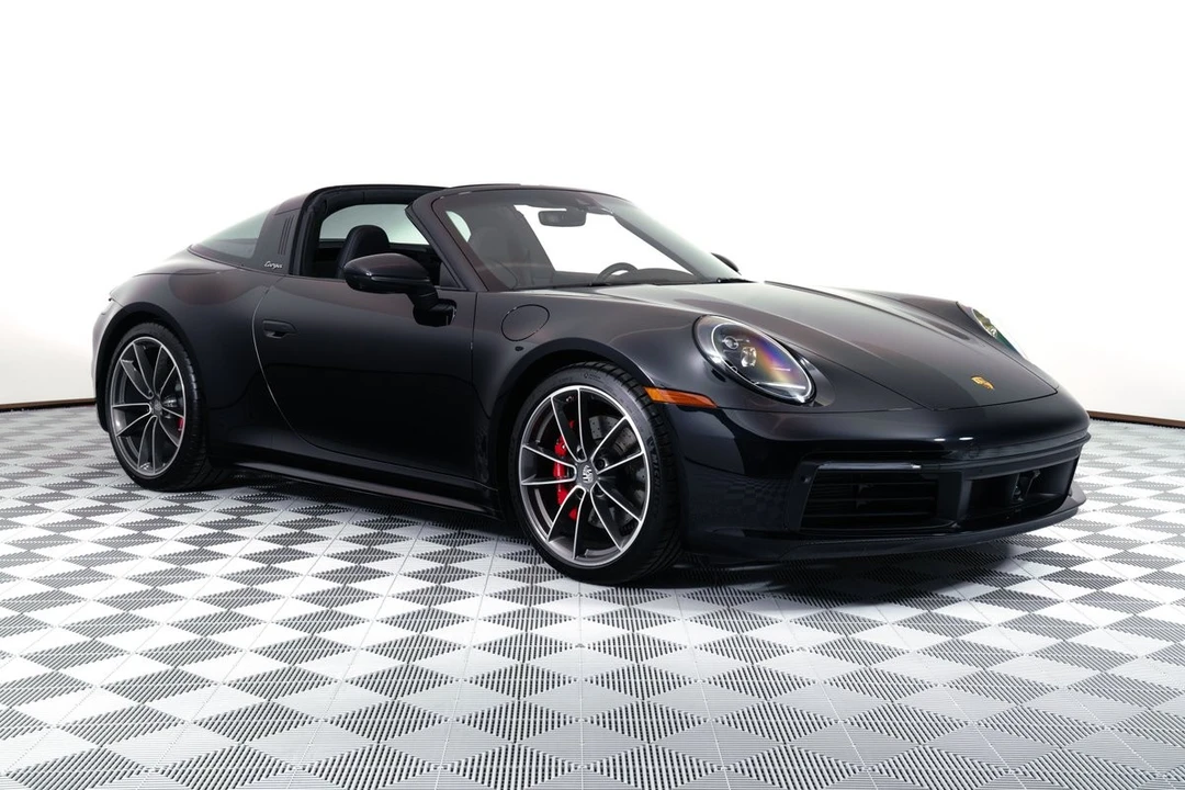 2024 Porsche 992 Targa 4 & 4S - Image 9 of 21