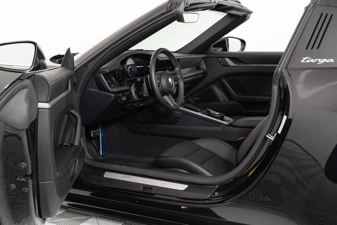 2024 Porsche 992 Targa 4 & 4S - Image 12 of 31