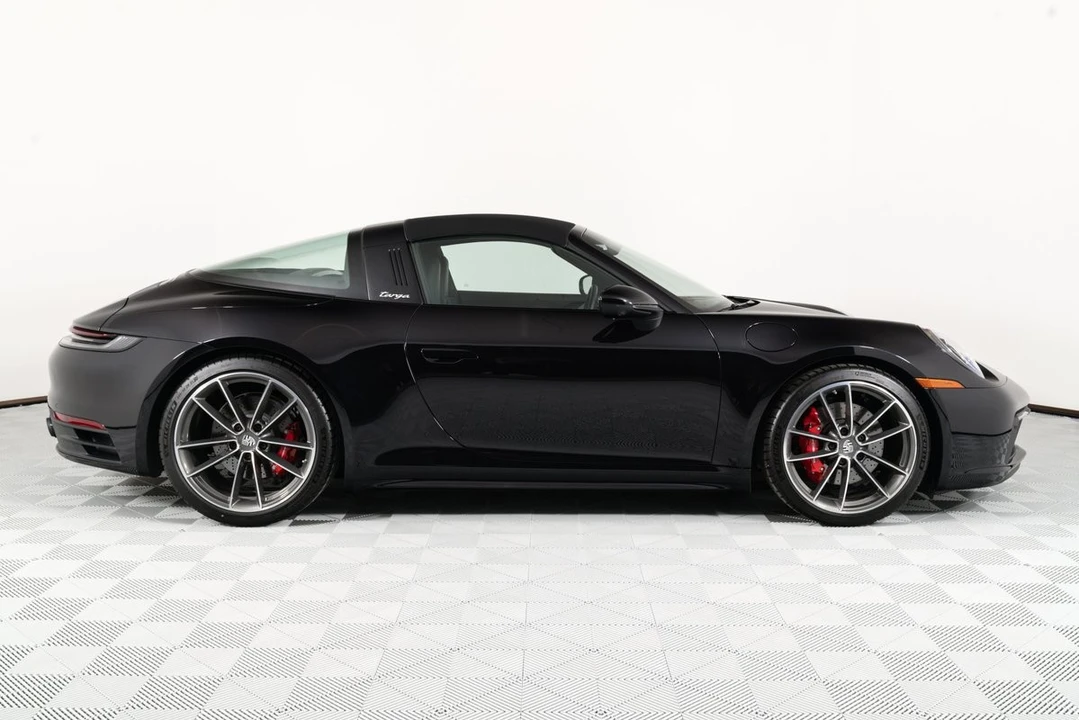 2024 Porsche 992 Targa 4 & 4S - Image 8 of 21