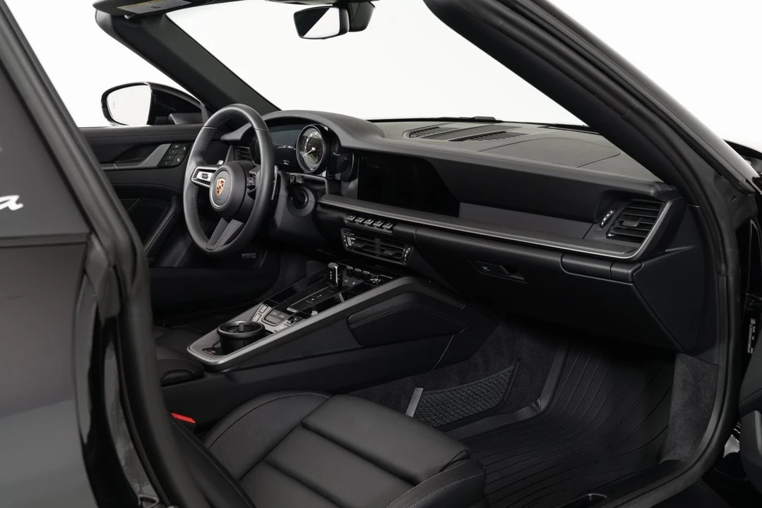 2024 Porsche 992 Targa 4 & 4S - Image 15 of 31