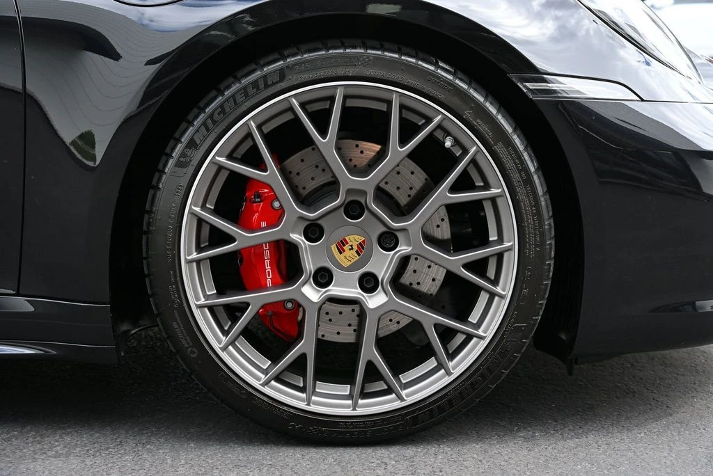 2024 Porsche 992 Targa 4 & 4S - Image 12 of 12