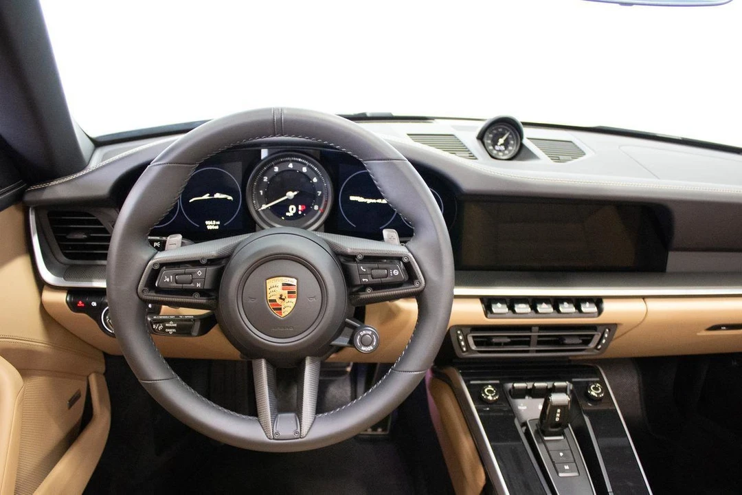 2024 Porsche 992 Targa 4 & 4S - Image 6 of 31