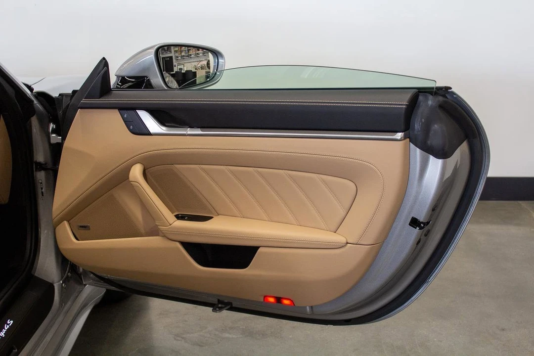 2024 Porsche 992 Targa 4 & 4S - Image 12 of 31