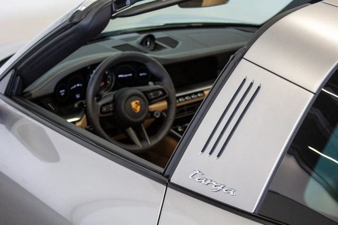 2024 Porsche 992 Targa 4 & 4S - Image 13 of 31