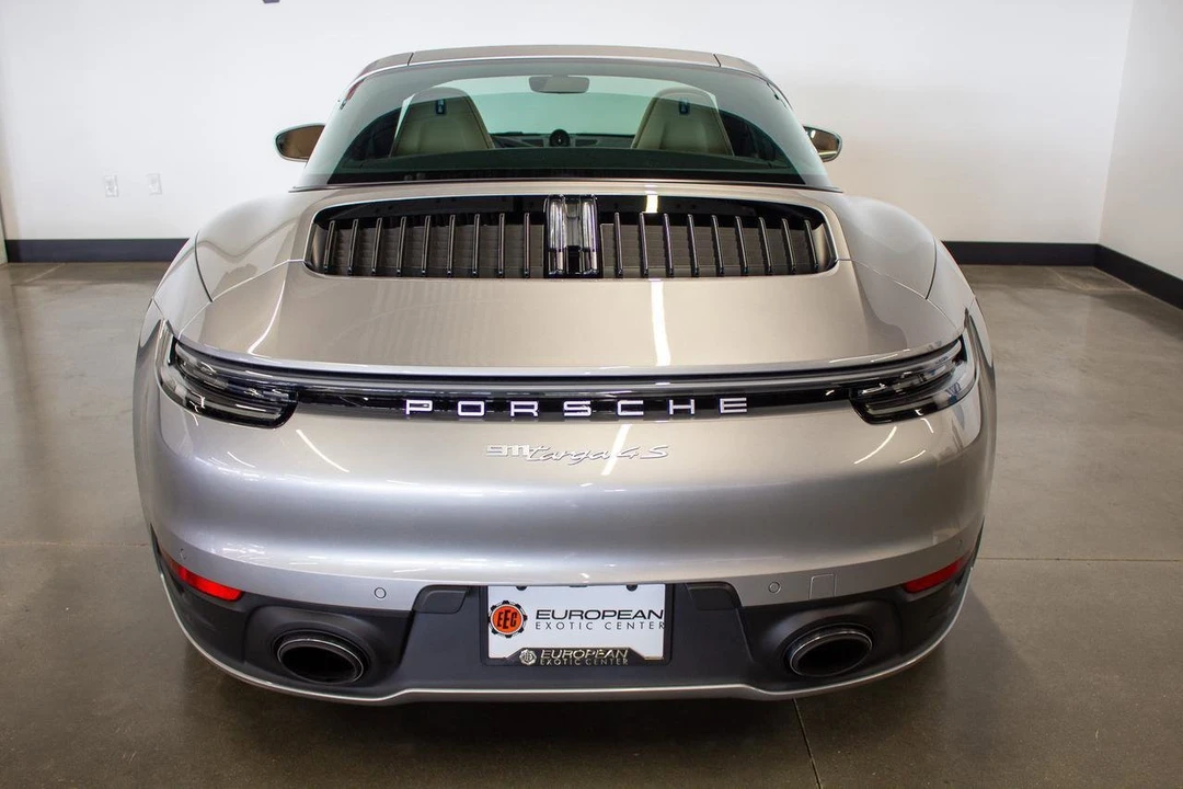 2024 Porsche 992 Targa 4 & 4S - Image 17 of 31