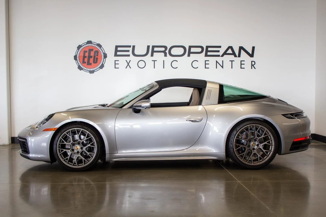 2024 Porsche 992 Targa 4 & 4S - Image 27 of 31