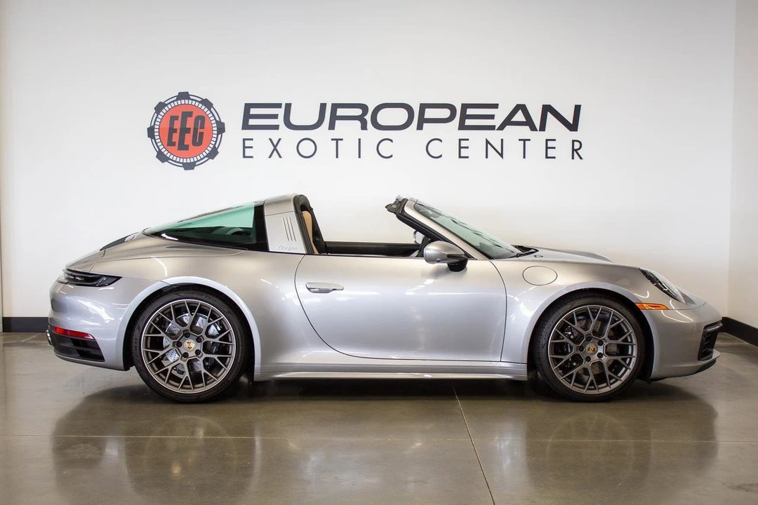 2024 Porsche 992 Targa 4 & 4S - Image 3 of 31