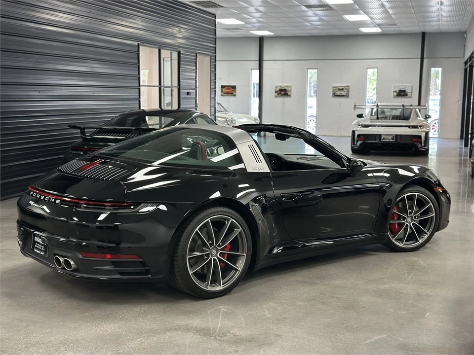 2024 Porsche 992 Targa 4 & 4S - Image 10 of 31
