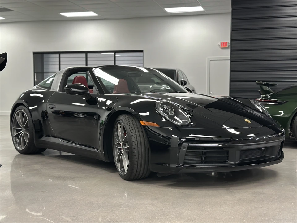 2024 Porsche 992 Targa 4 & 4S - Image 13 of 31