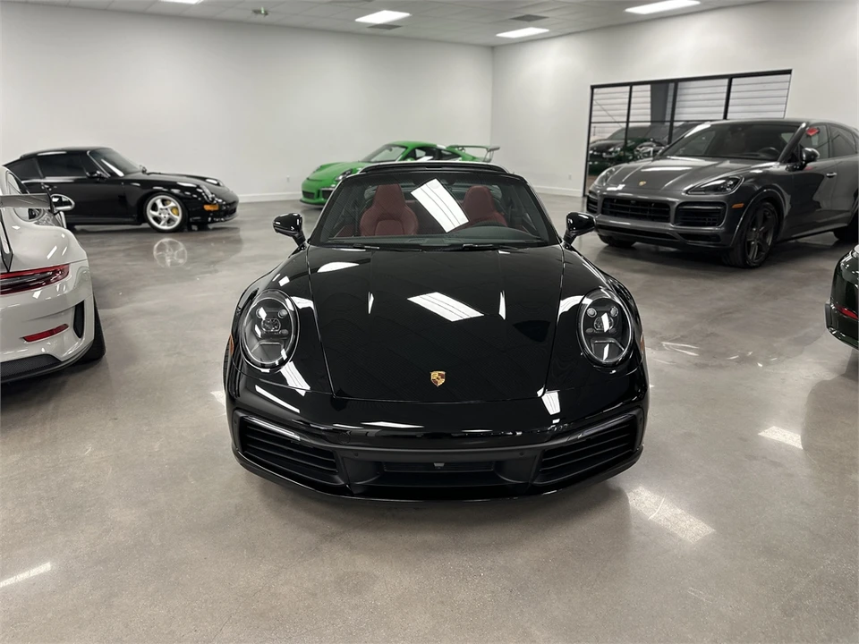 2024 Porsche 992 Targa 4 & 4S - Image 14 of 31