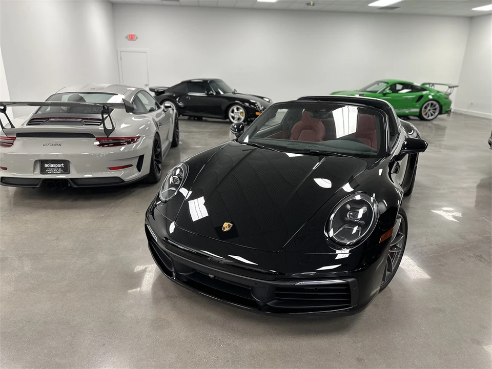 2024 Porsche 992 Targa 4 & 4S - Image 16 of 31
