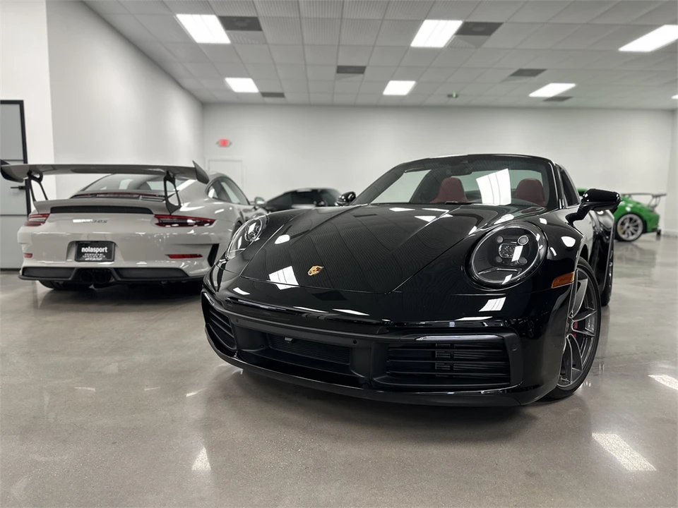 2024 Porsche 992 Targa 4 & 4S - Image 17 of 31
