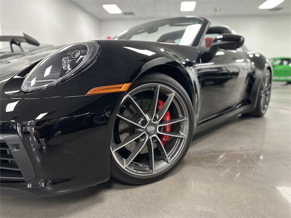 2024 Porsche 992 Targa 4 & 4S - Image 18 of 31