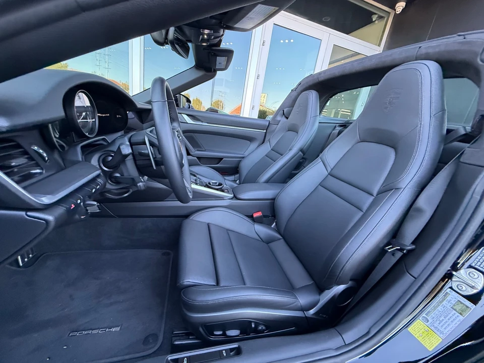 2024 Porsche 992 Targa 4 & 4S - Image 25 of 31