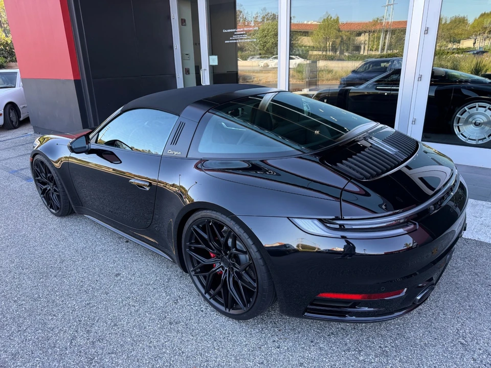 2024 Porsche 992 Targa 4 & 4S - Image 17 of 31