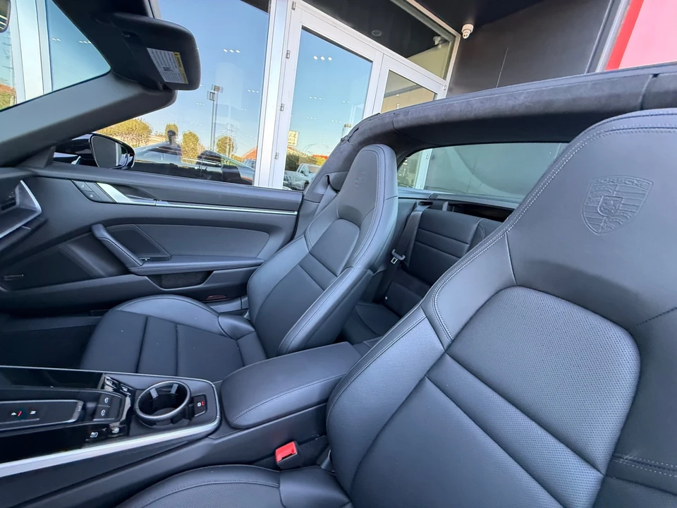 2024 Porsche 992 Targa 4 & 4S - Image 27 of 31