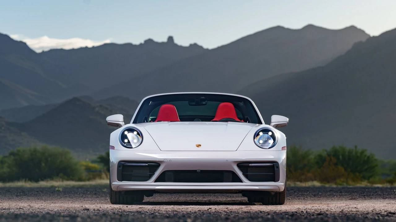 2024 Porsche 992 Targa 4 & 4S - Image 8 of 13