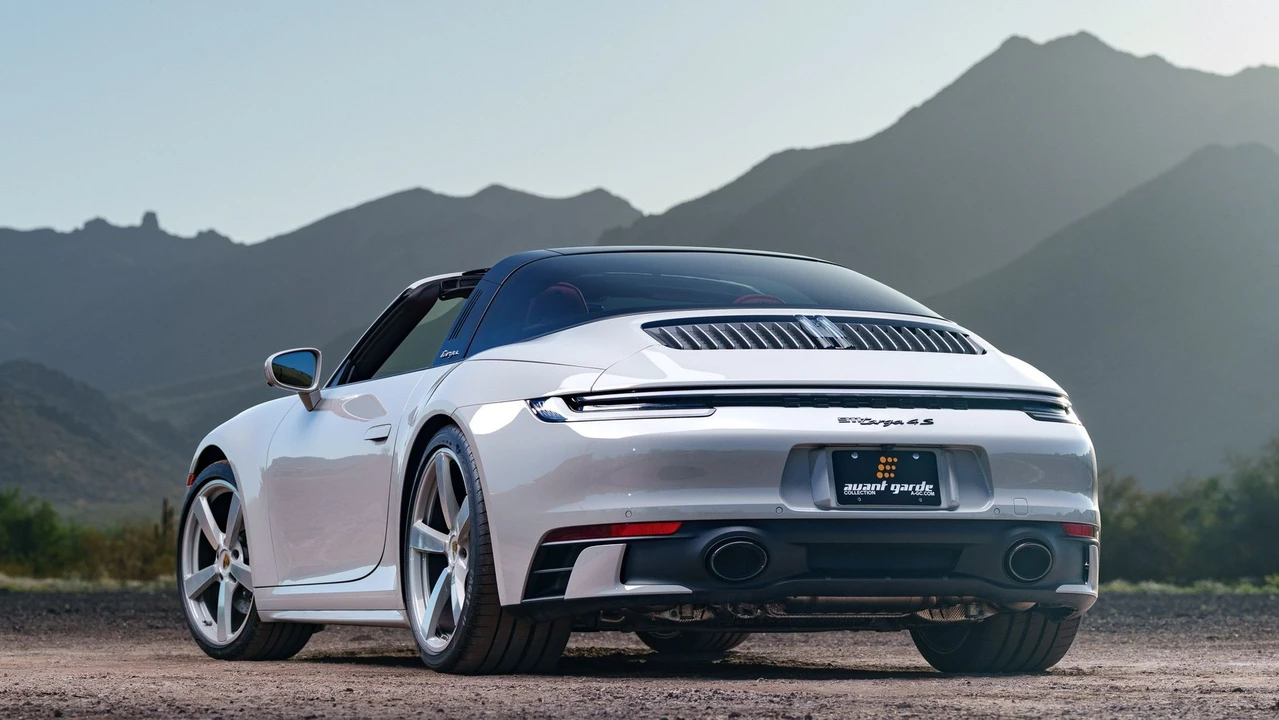 2024 Porsche 992 Targa 4 & 4S - Image 3 of 13