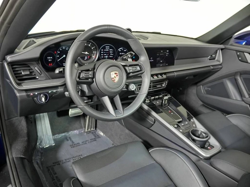 2024 Porsche 992 Targa 4 & 4S - Image 4 of 4