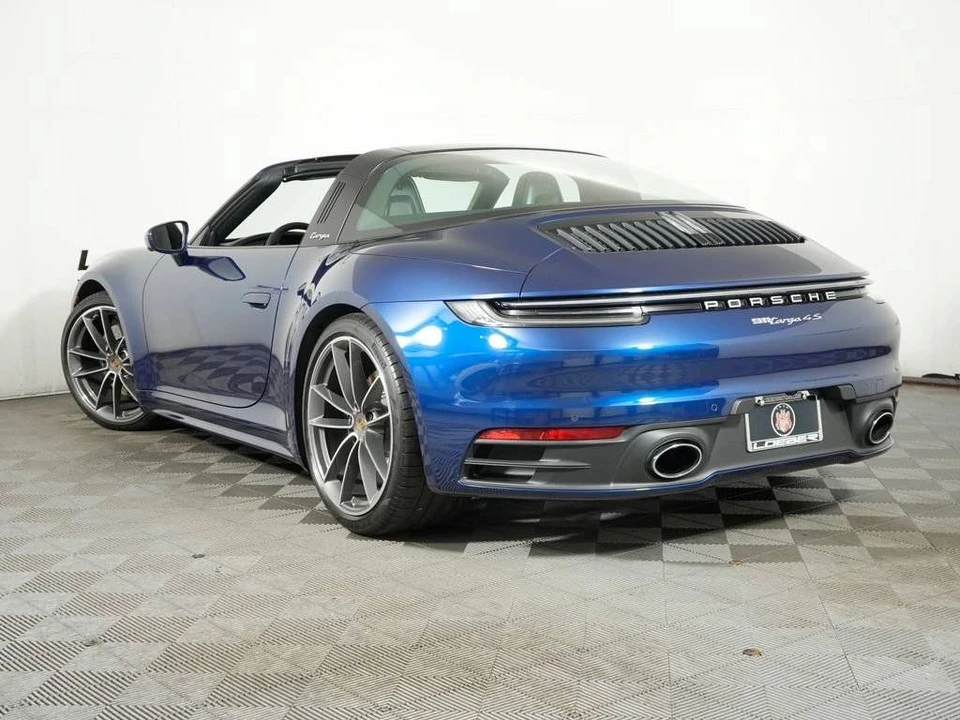 2024 Porsche 992 Targa 4 & 4S - Image 3 of 4