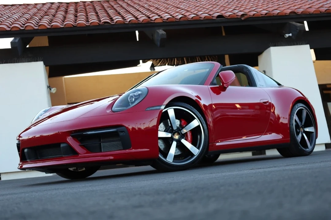 2024 Porsche 992 Targa 4 & 4S - Image 4 of 12