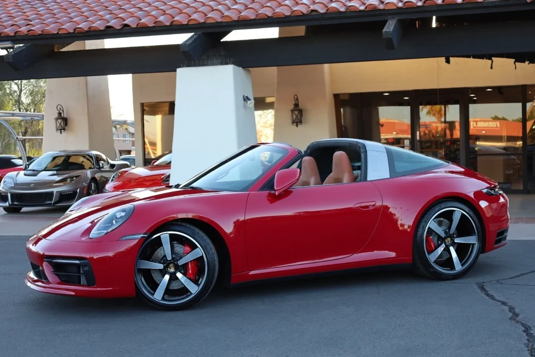 2024 Porsche 992 Targa 4 & 4S - Image 6 of 12