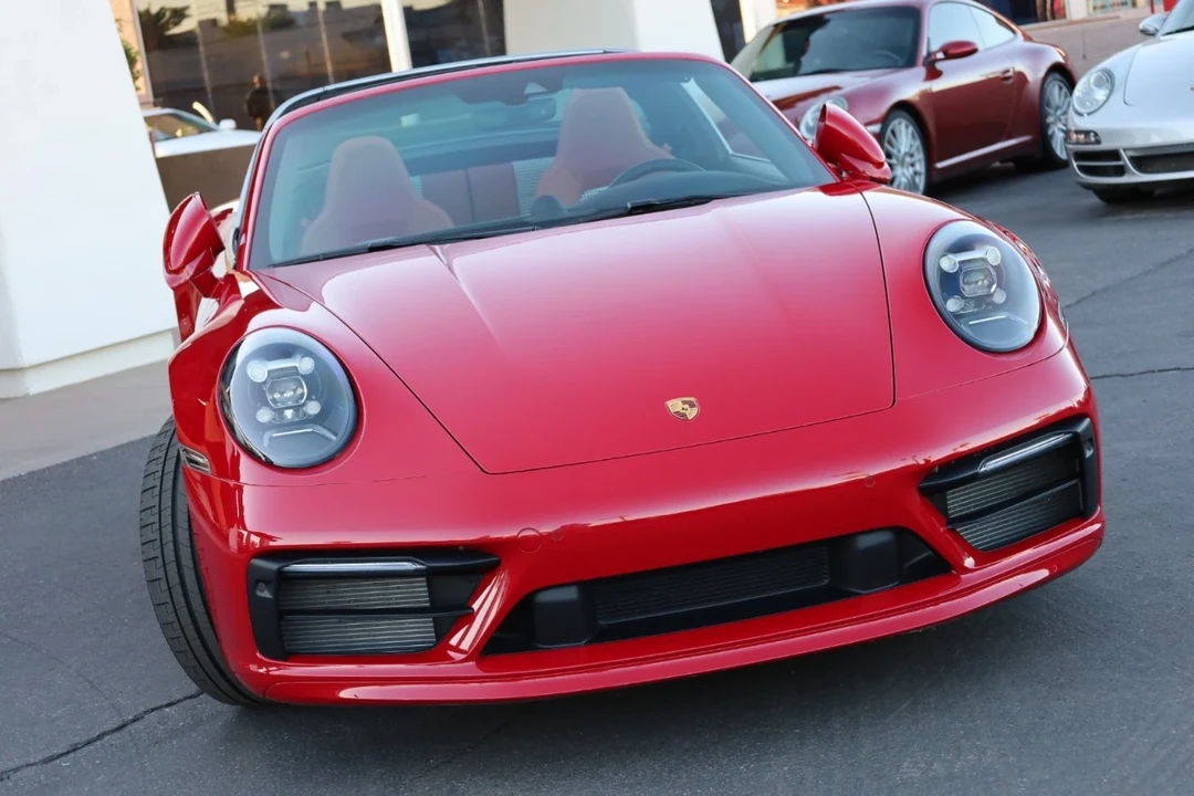 2024 Porsche 992 Targa 4 & 4S - Image 2 of 12