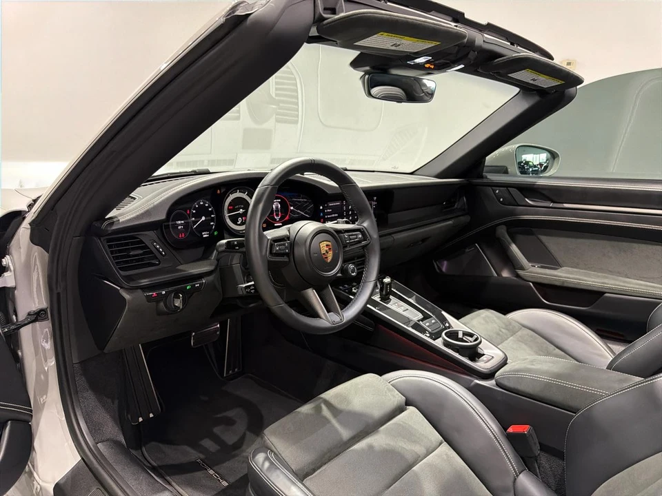 2024 Porsche 992 Targa 4 GTS - Image 26 of 31