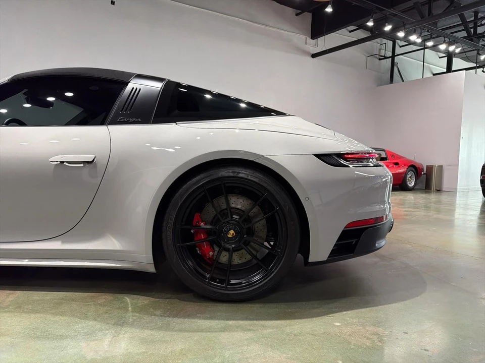 2024 Porsche 992 Targa 4 GTS - Image 5 of 31