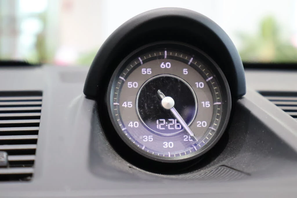 2024 Porsche 992 Turbo - Image 25 of 28