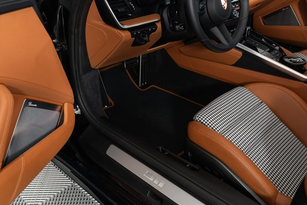 2024 Porsche 992 Turbo - Image 24 of 31
