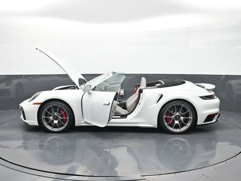 2024 Porsche 992 Turbo - Image 26 of 30