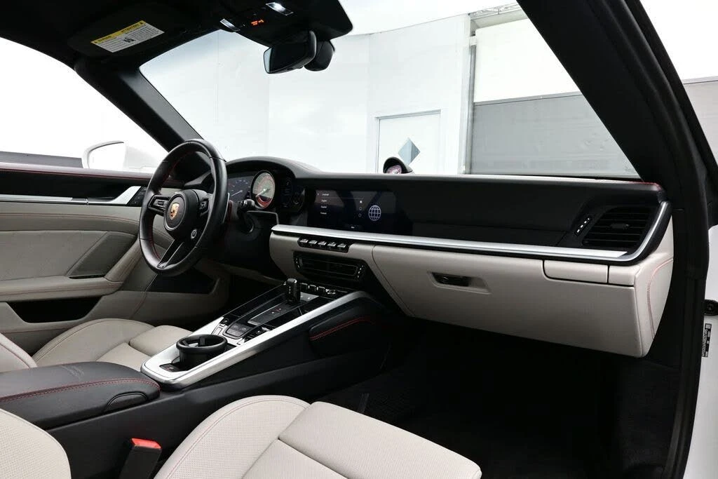 2024 Porsche 992 Turbo - Image 10 of 30