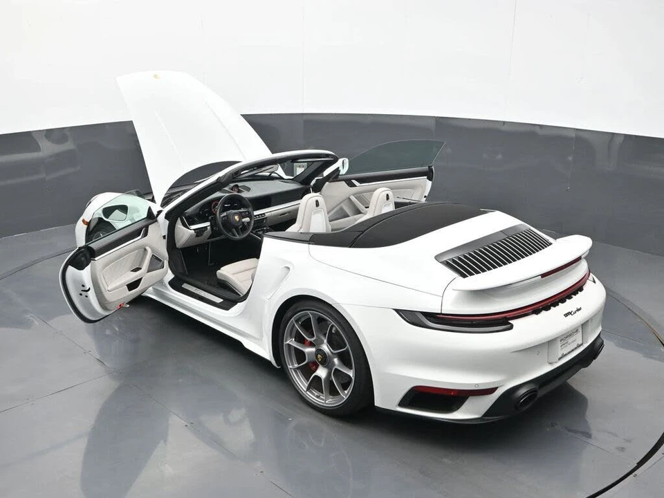 2024 Porsche 992 Turbo - Image 25 of 30