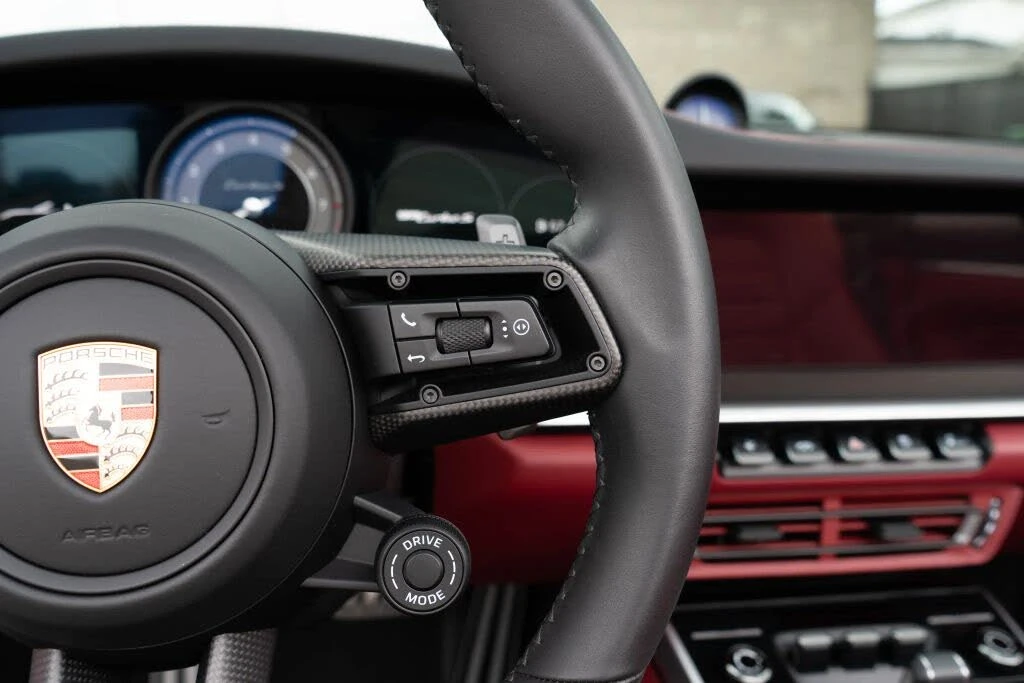 2024 Porsche 992 Turbo - Image 25 of 31