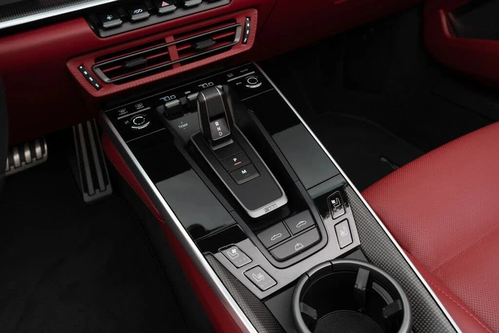 2024 Porsche 992 Turbo - Image 30 of 31