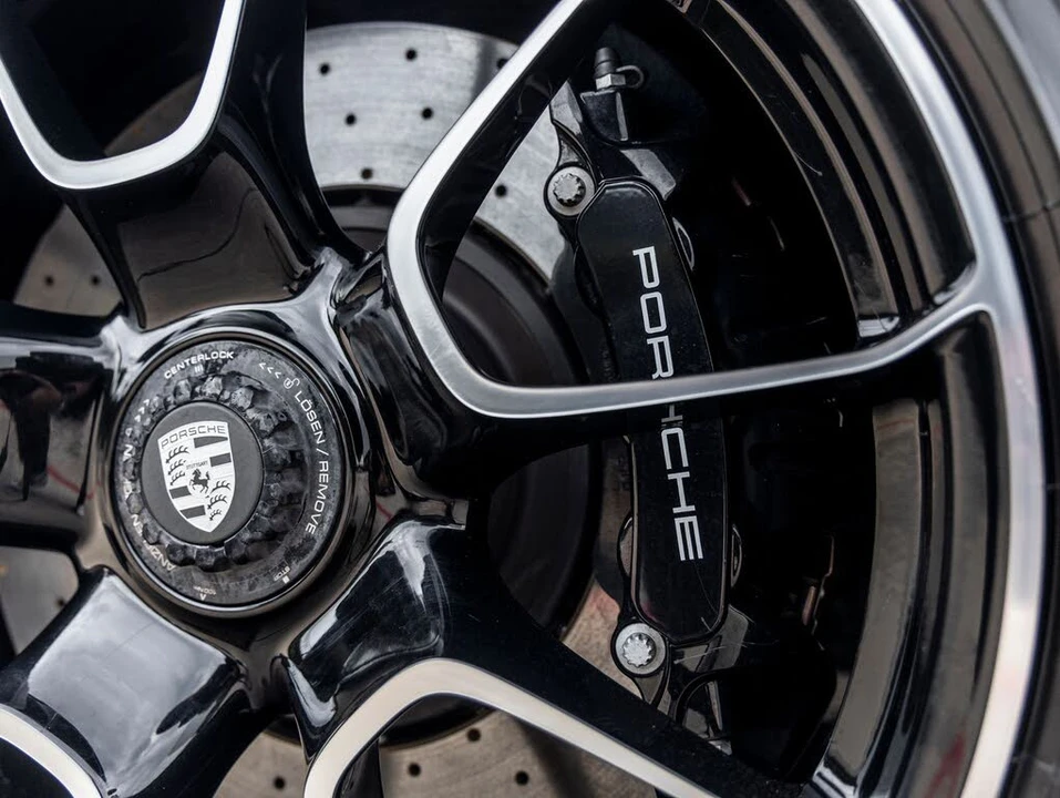 2024 Porsche 992 Turbo - Image 19 of 31