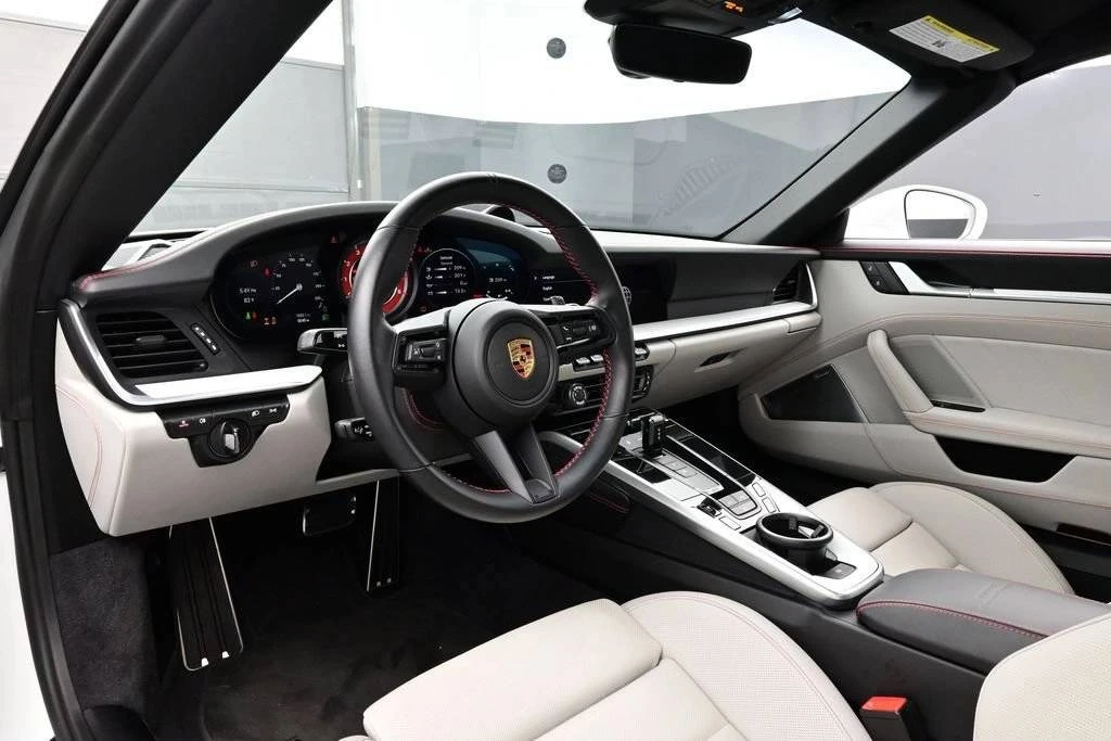 2024 Porsche 992 Turbo - Image 4 of 4
