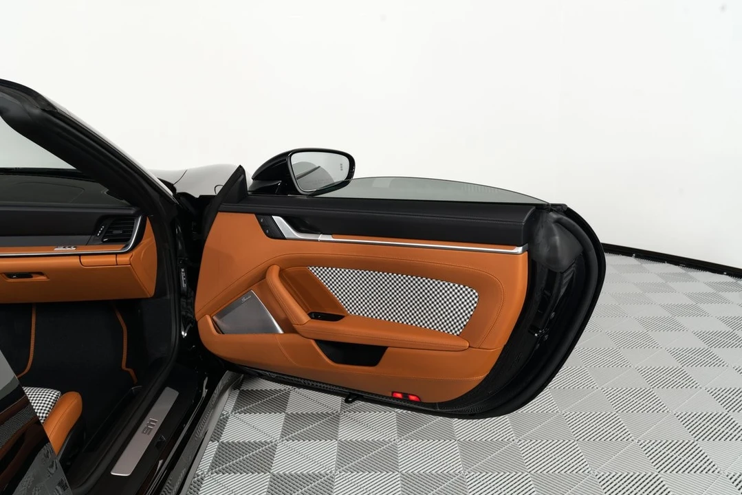 2024 Porsche 992 Turbo - Image 14 of 31