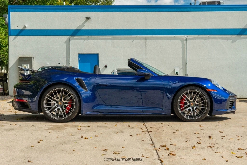 2024 Porsche 992 Turbo - Image 9 of 12