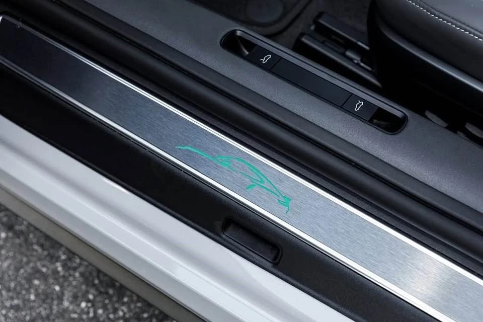 2024 Porsche 992 Turbo - Image 14 of 17