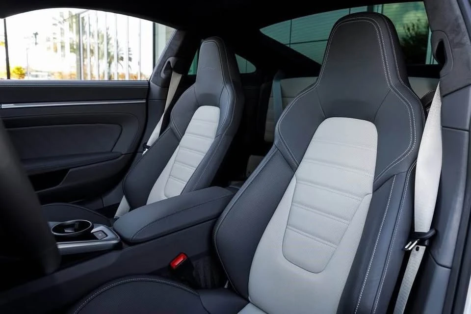 2024 Porsche 992 Turbo - Image 16 of 17
