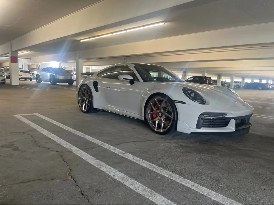 2024 Porsche 992 Turbo - Image 11 of 12